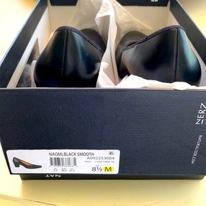 Naturalizer Naomi Black Pumps Never Worn